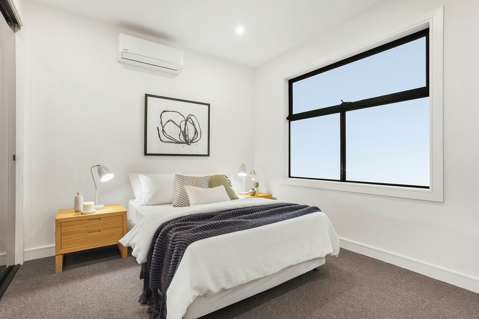 2/15A Burt Crescent, Hampton East, VIC