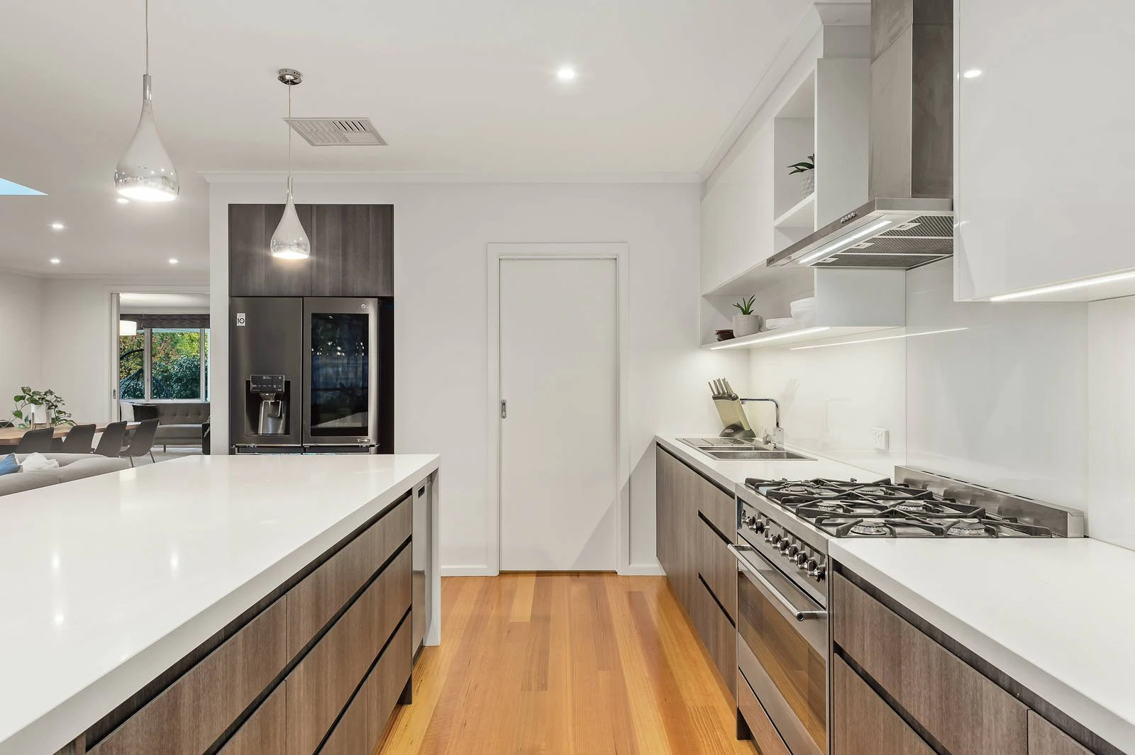42 Stuart Avenue, Cheltenham, VIC