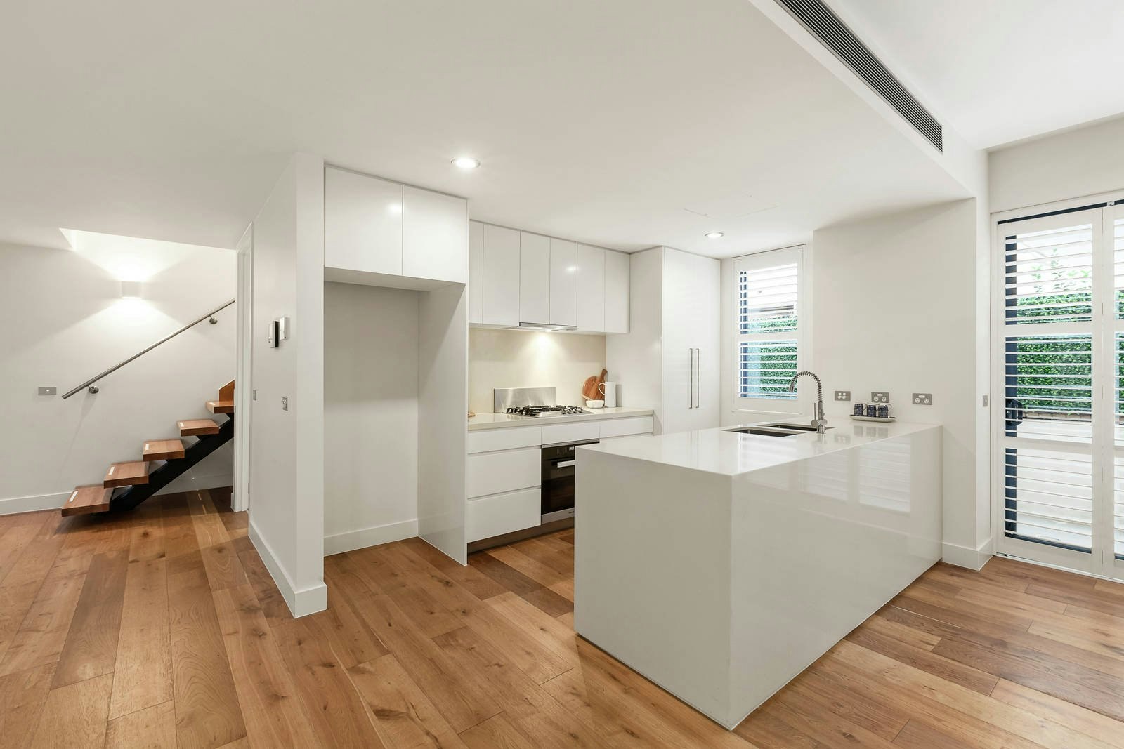 15/8 Cobden Street, Kew, VIC