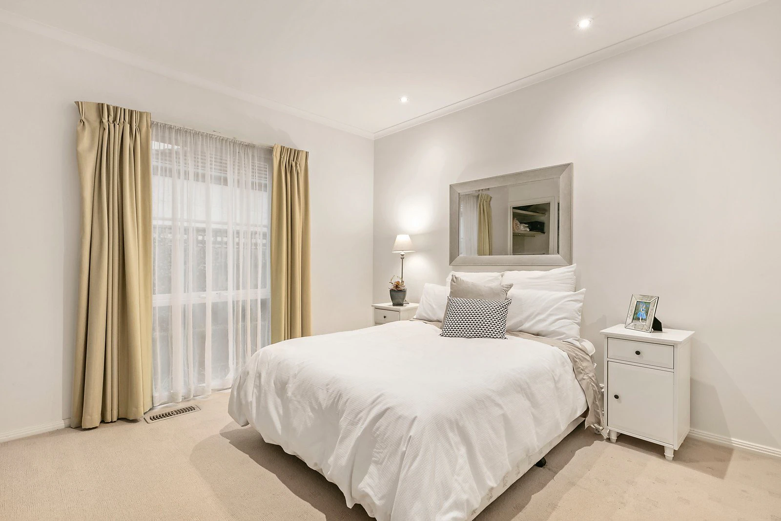 1 & 2/112 Gordon Street, Balwyn, VIC