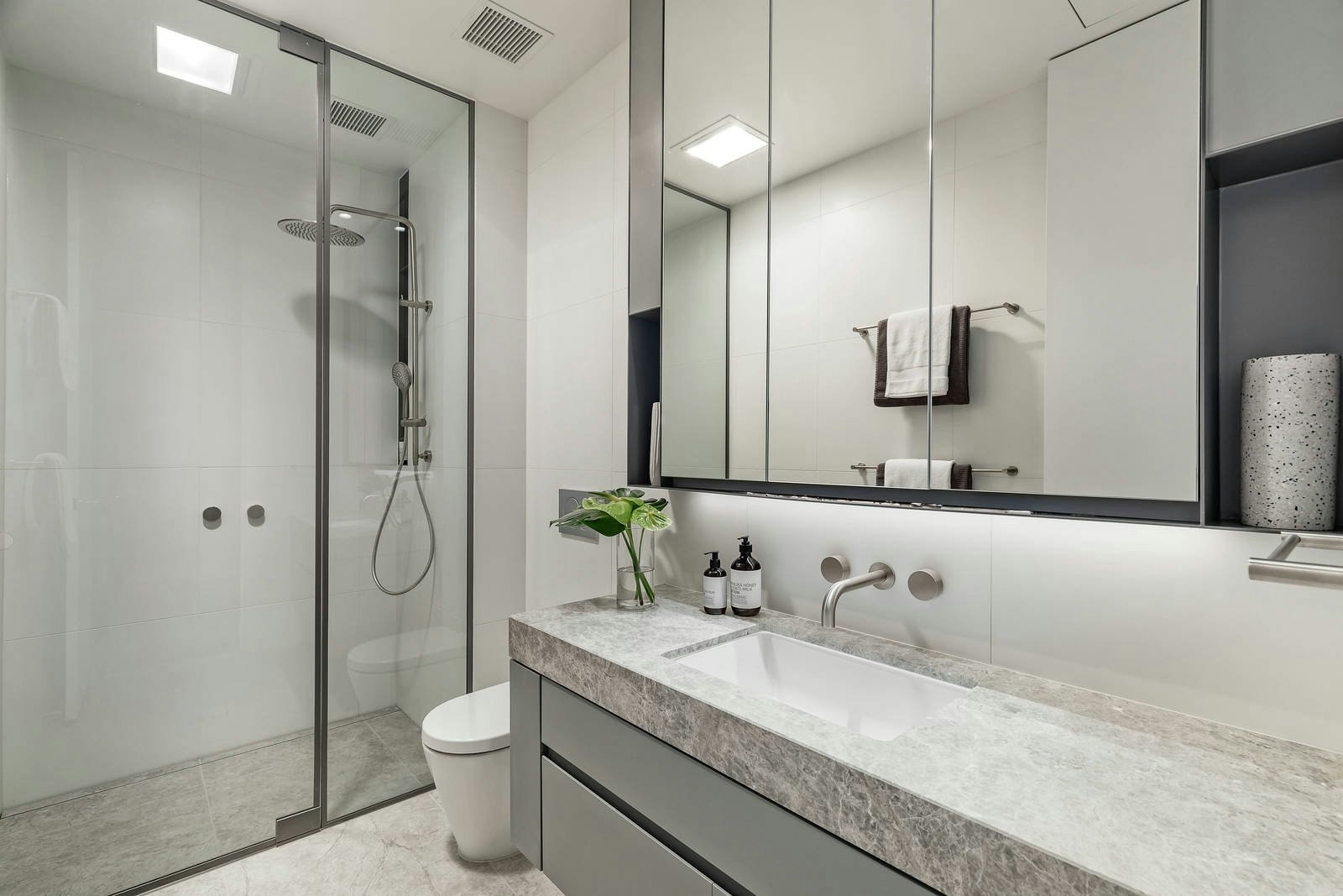 5/2a Nyora Street, Malvern East, VIC