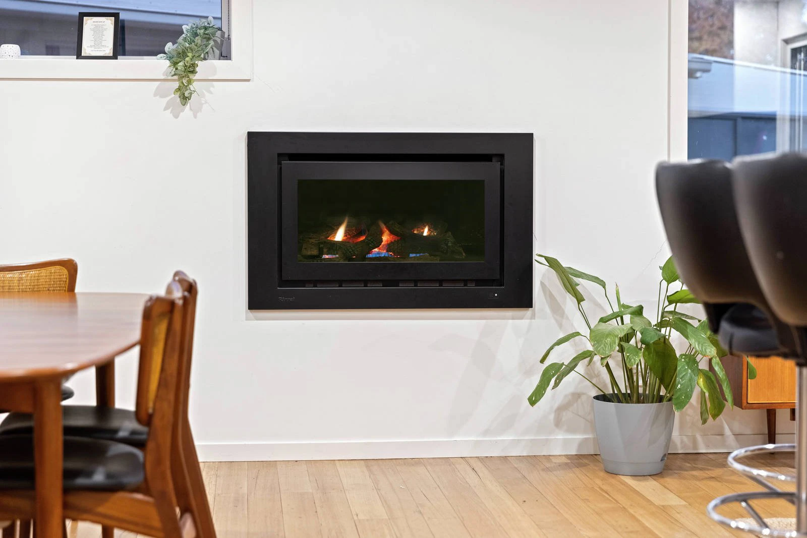 4 Downward Street, Mornington, VIC