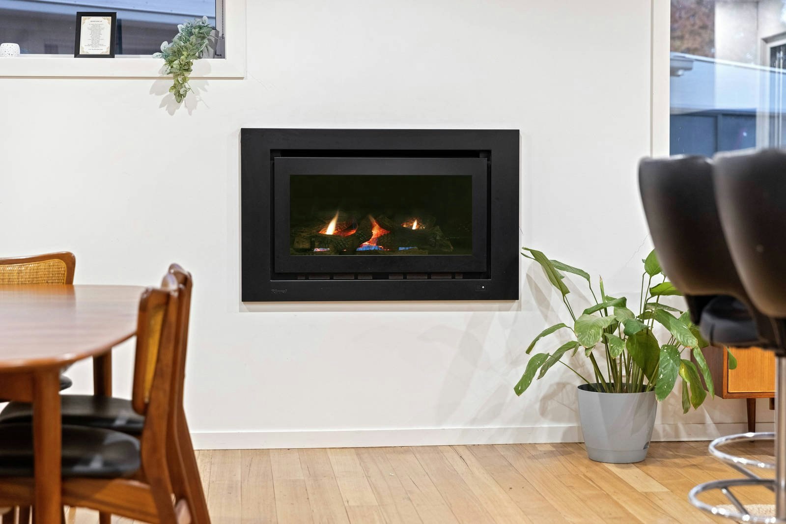 4 Downward Street, Mornington, VIC