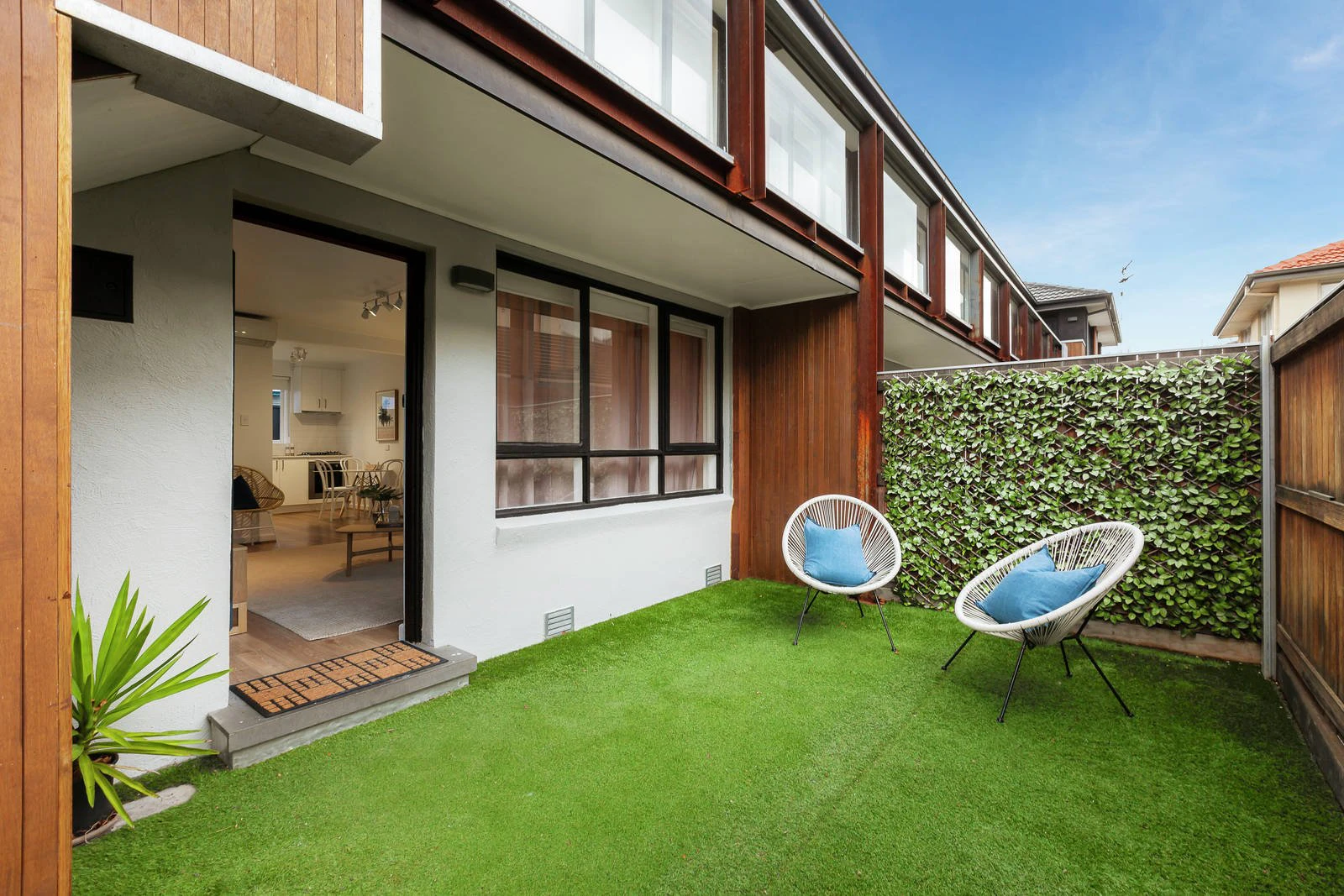 1/13 Lewisham Road, Windsor, VIC
