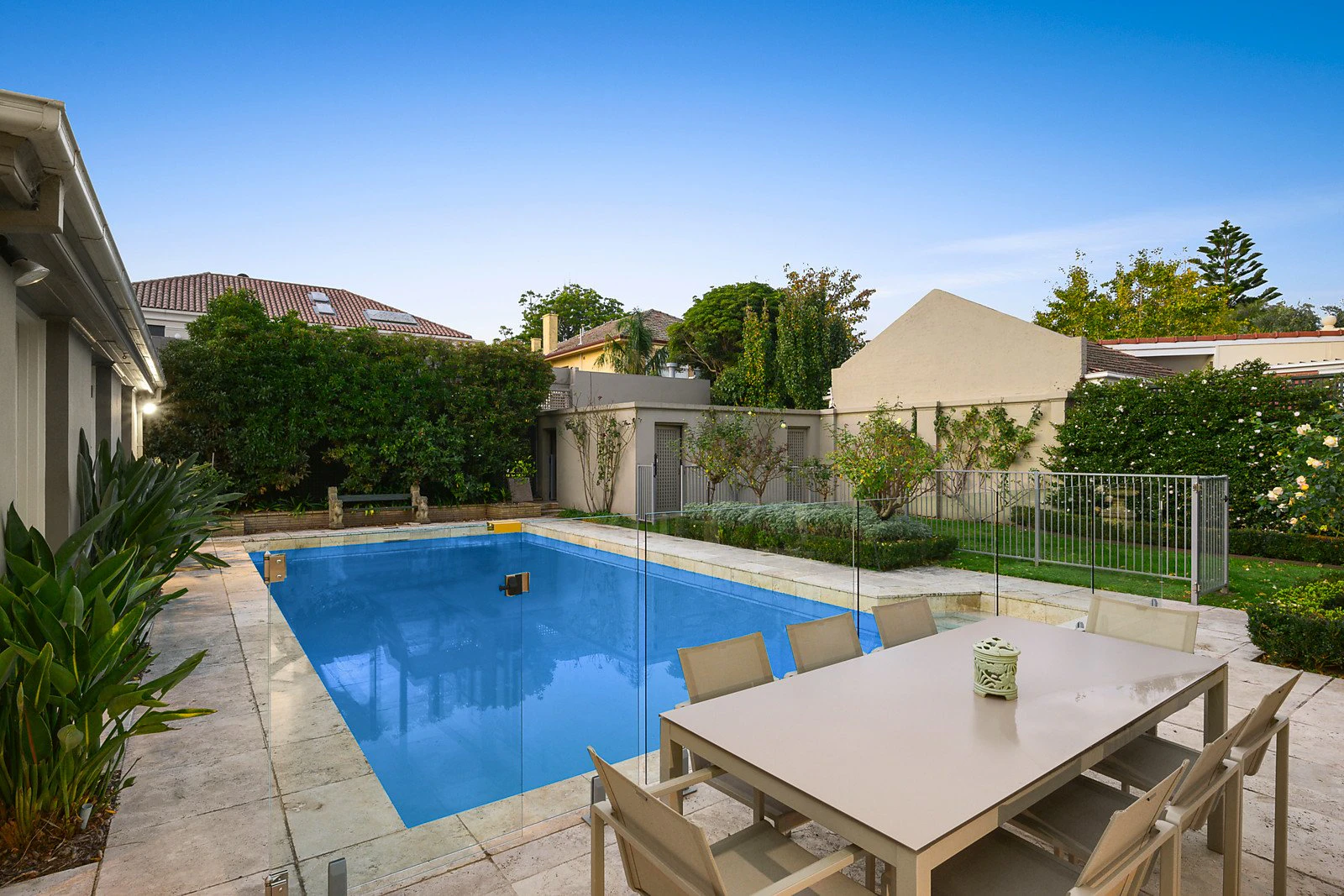 17 Bay Street, Brighton, VIC