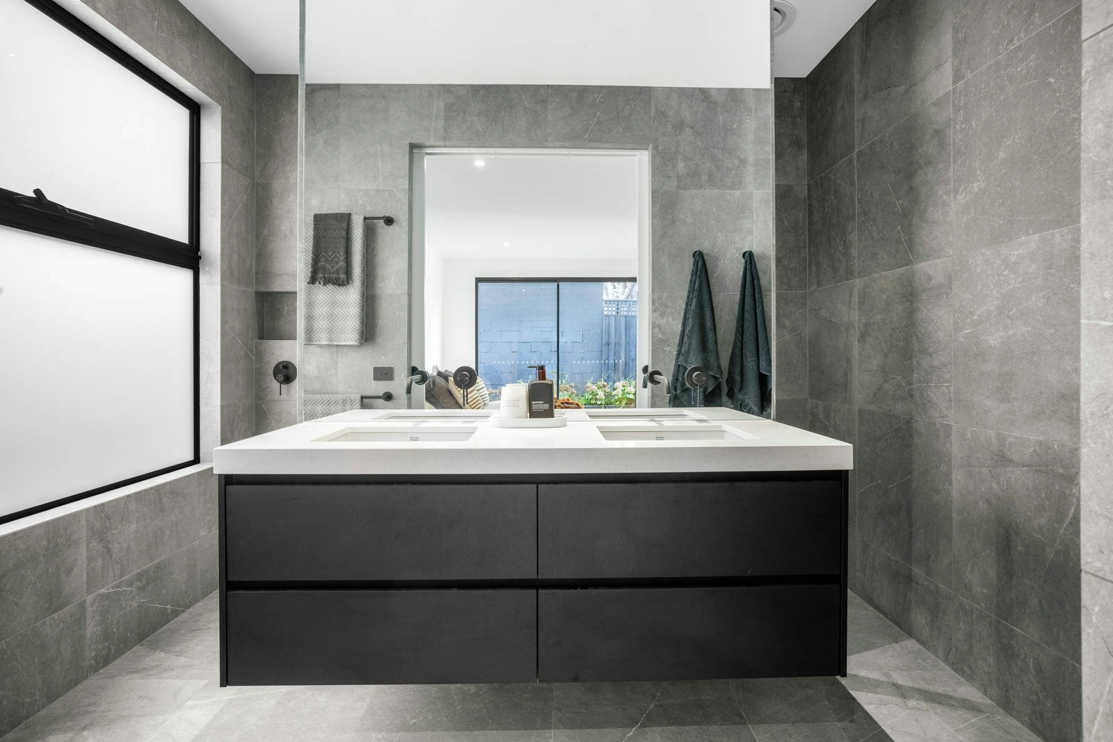 2C May Street, Mornington, VIC