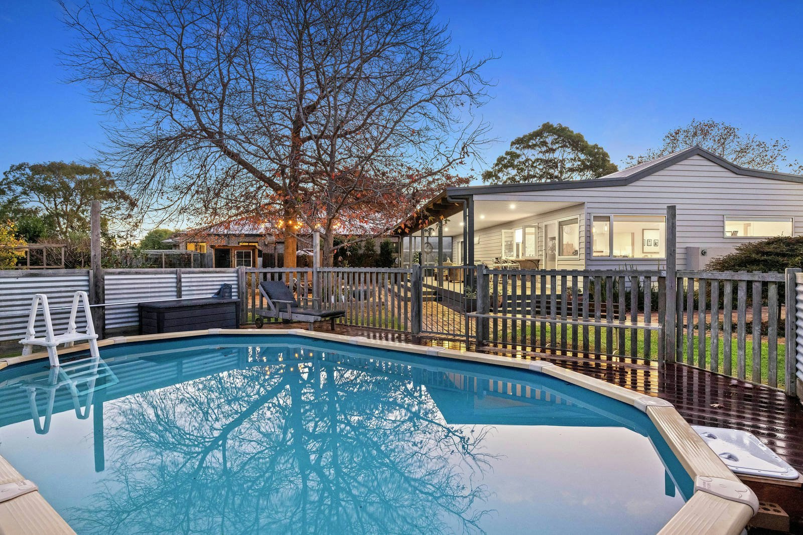 4 Downward Street, Mornington, VIC
