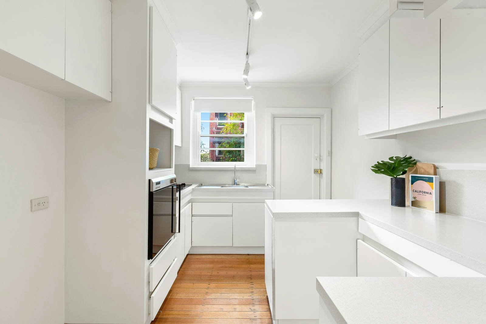 9/576 Riversdale Road, Camberwell, VIC