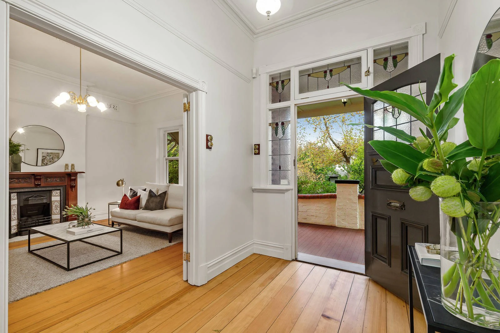 25 Erica Avenue, Glen Iris, VIC