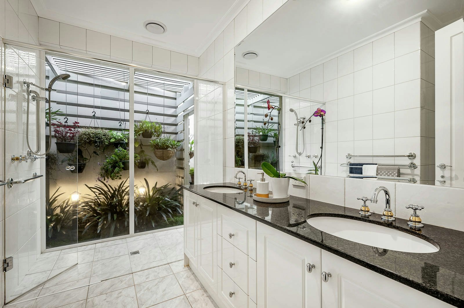 27A Anne Crescent, Brighton, VIC