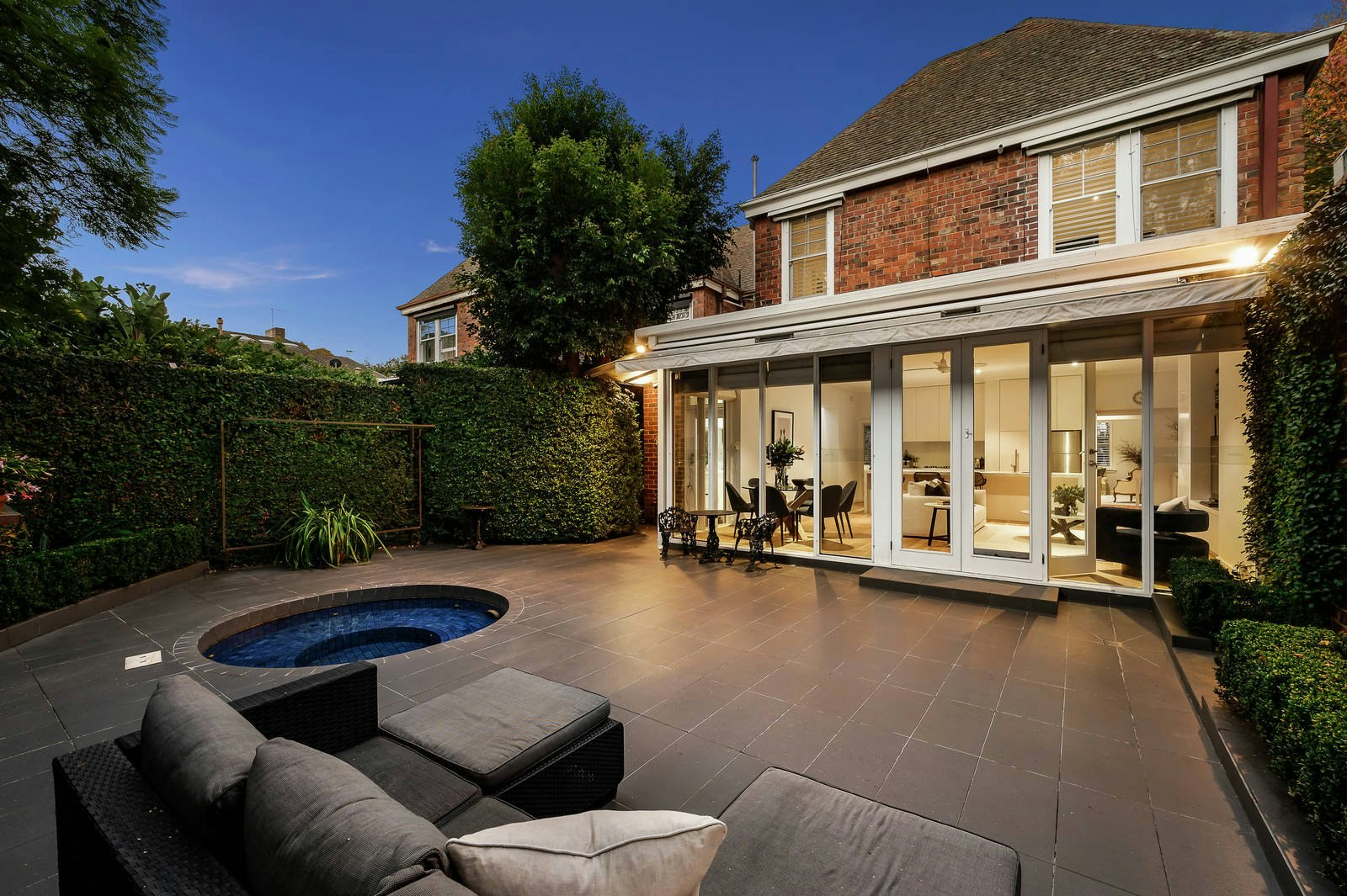 11 Evans Court, Toorak, VIC