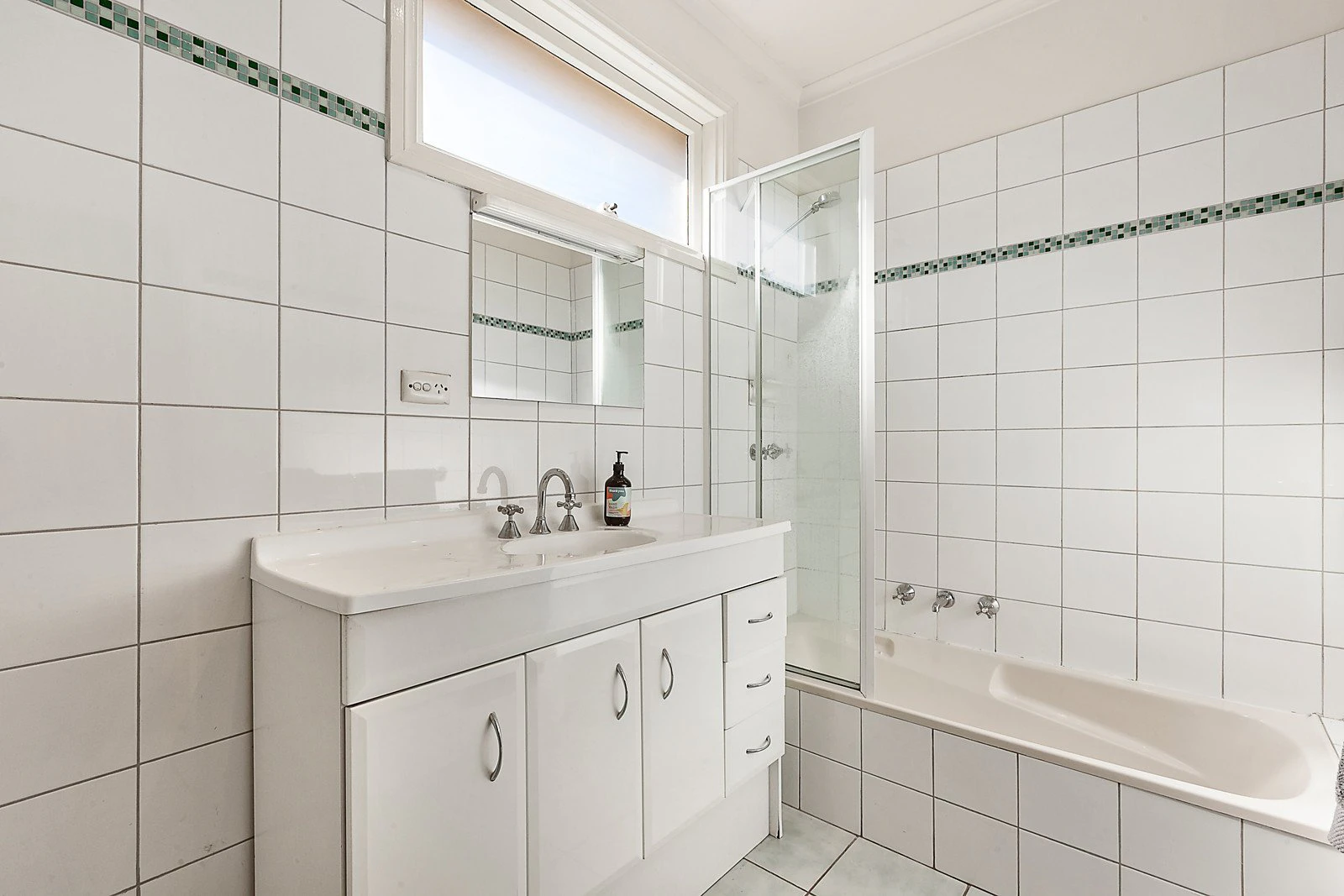 23 Wembley Avenue, Cheltenham, VIC