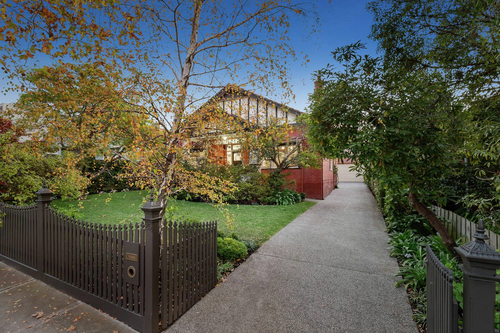 25 Erica Avenue, Glen Iris, VIC