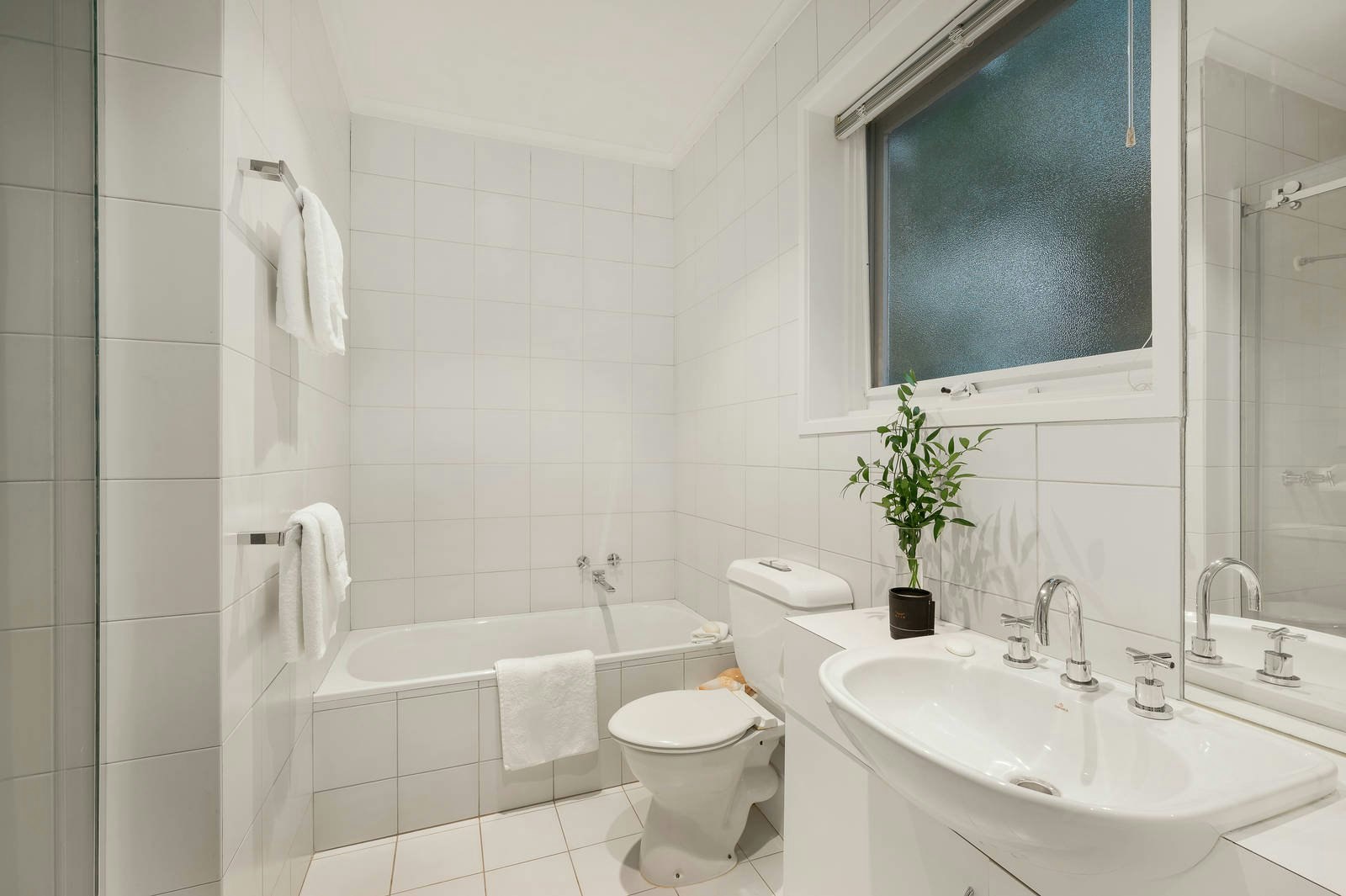 11 Evans Court, Toorak, VIC