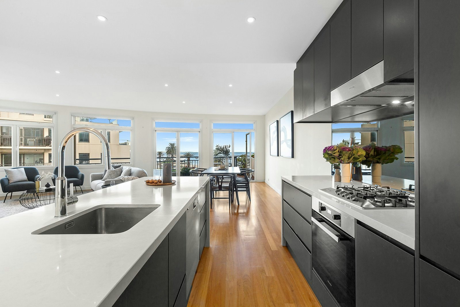 403/88 Beach Street, Port Melbourne, VIC