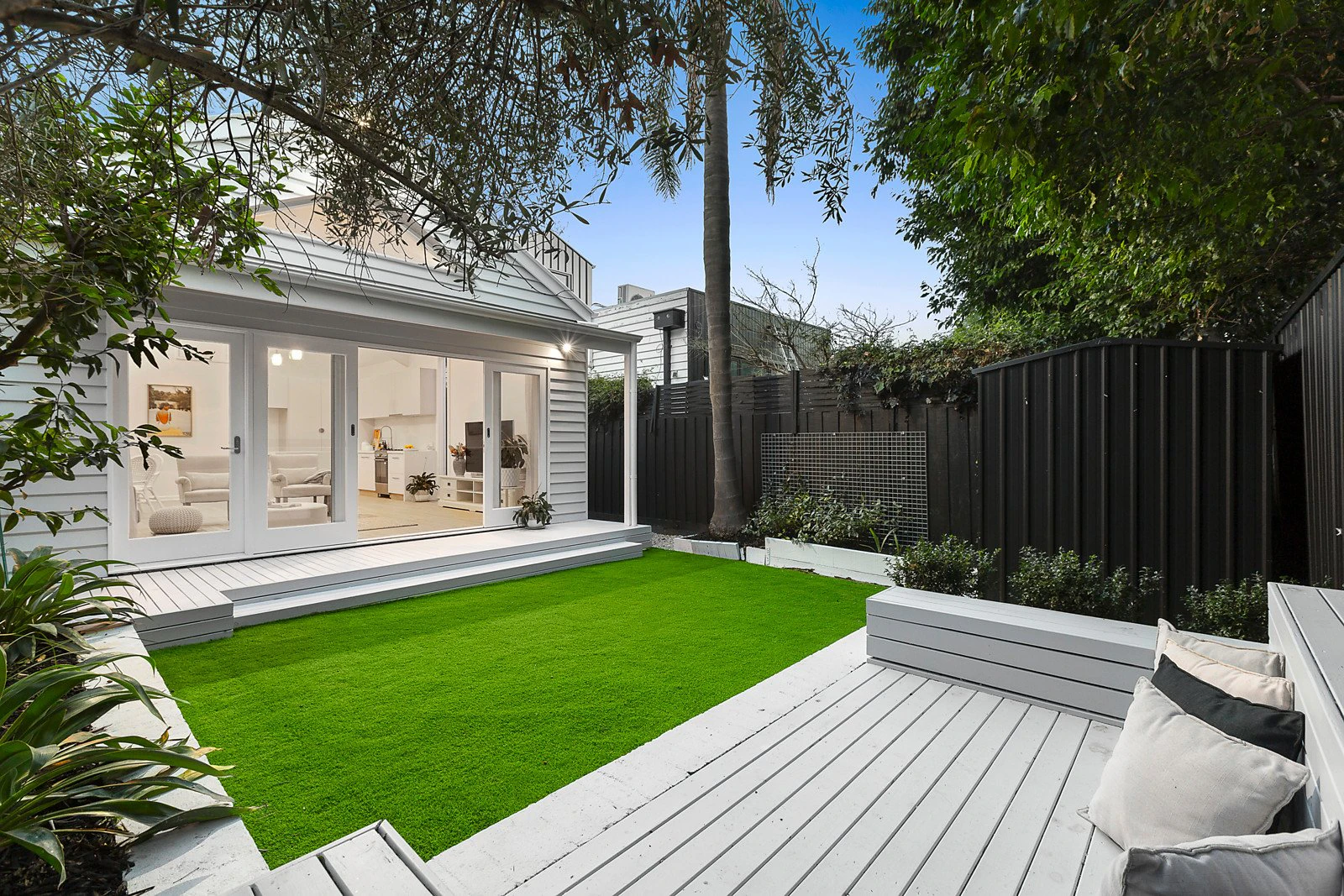 42 Rothesay Avenue, Elwood, VIC