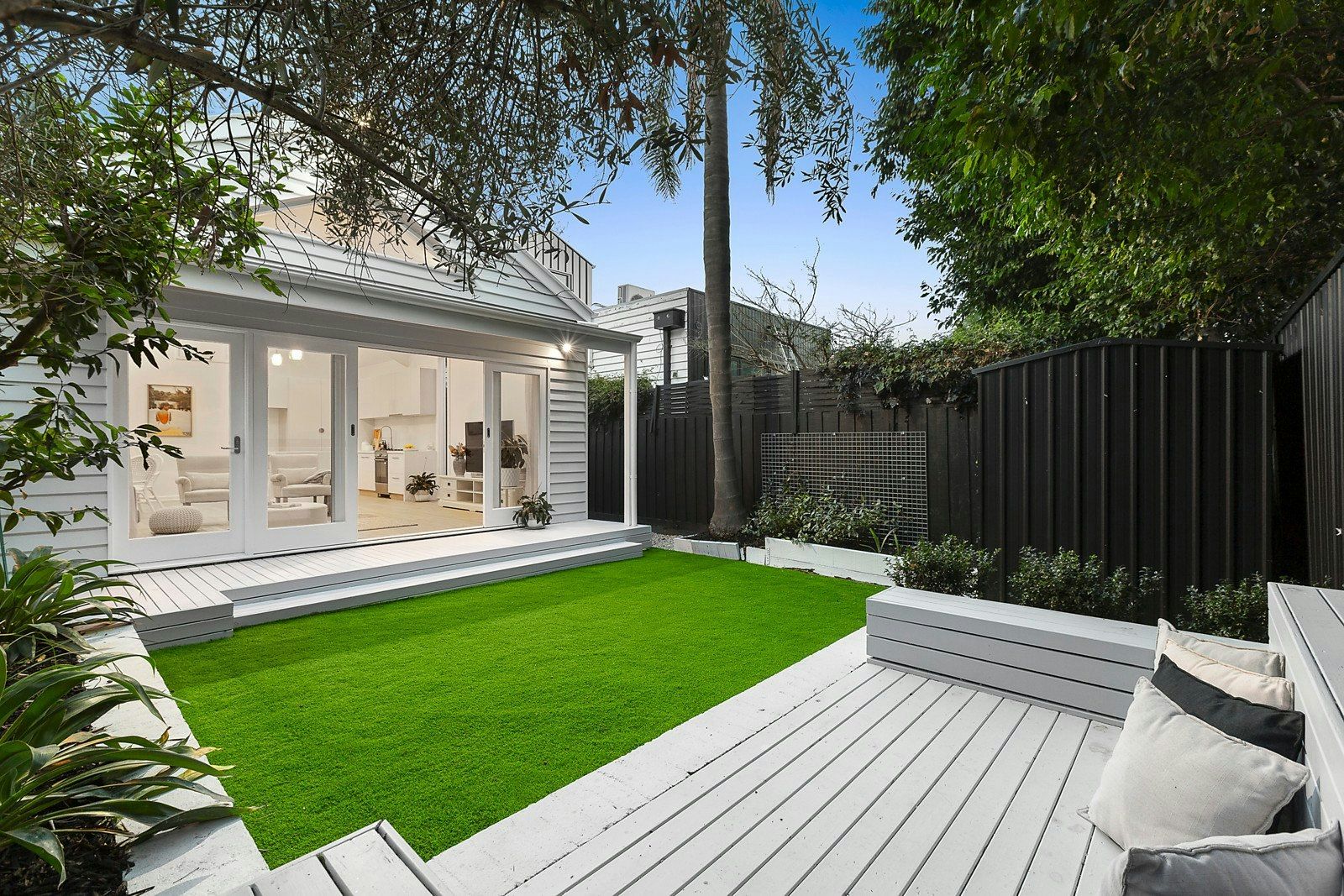 42 Rothesay Avenue, Elwood, VIC