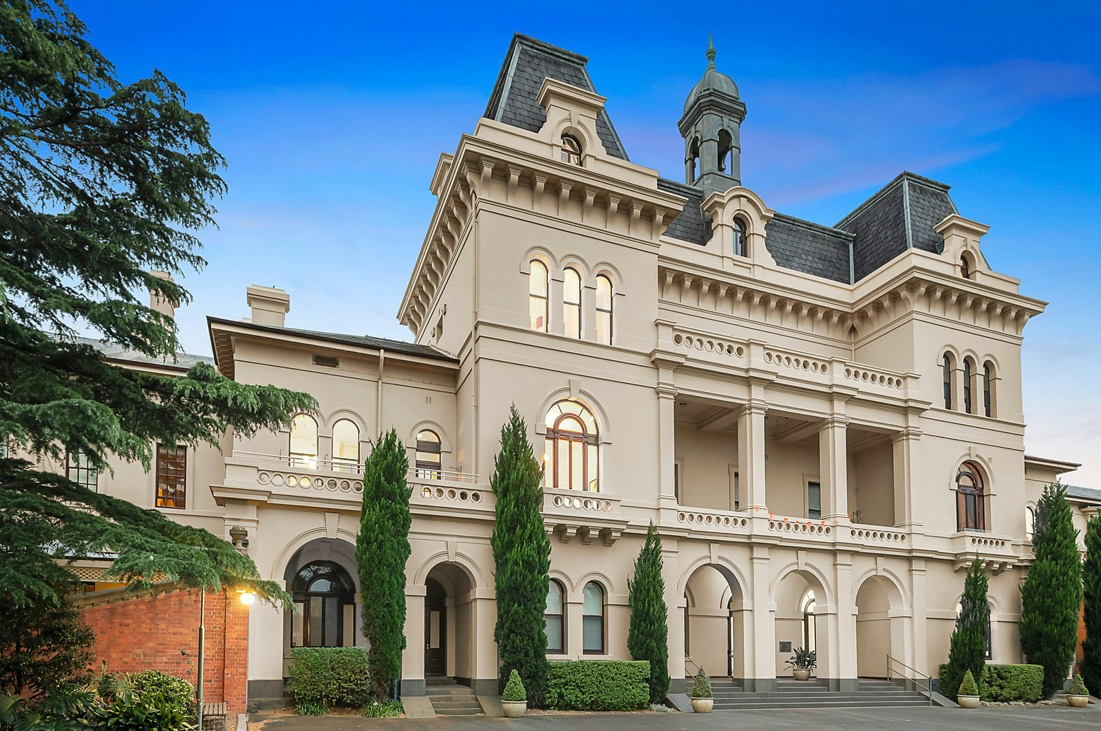 47 Wiltshire Drive, Kew, VIC