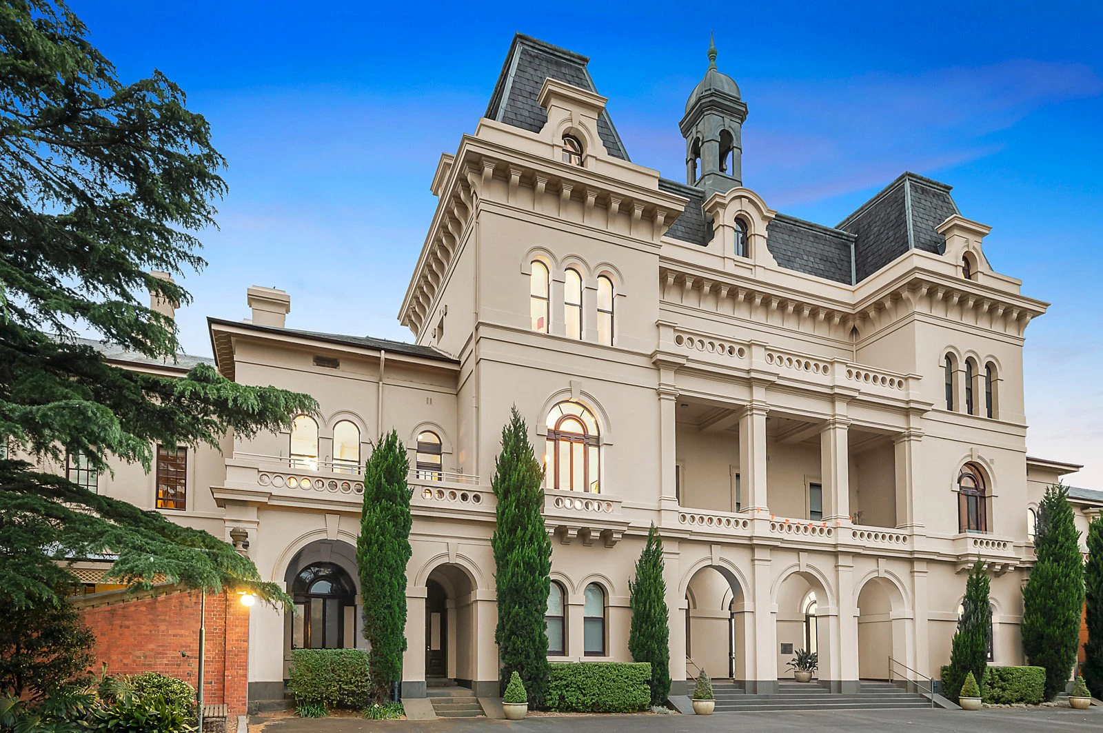 47 Wiltshire Drive, Kew, VIC