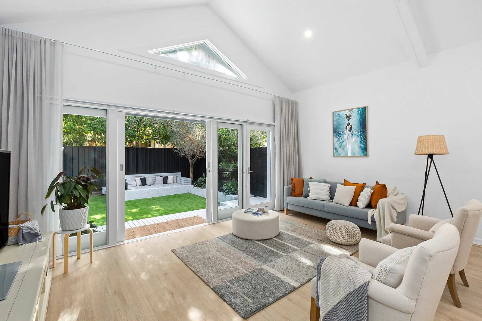 42 Rothesay Avenue, Elwood, VIC