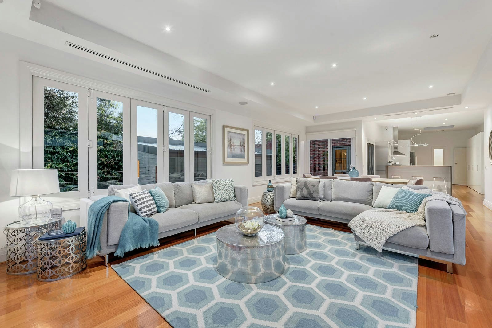 25 Mont Iris Avenue, Glen Iris, VIC