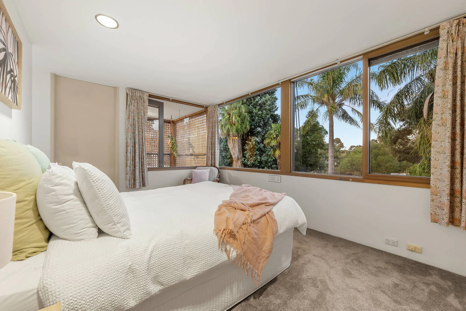 35 Canterbury Road, Camberwell, VIC
