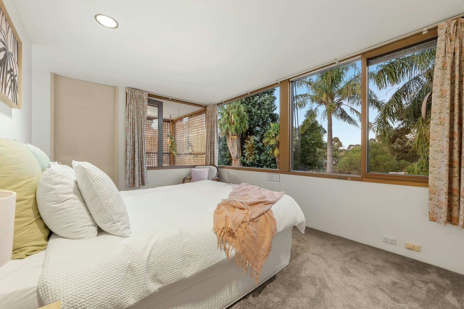 35 Canterbury Road, Camberwell, VIC