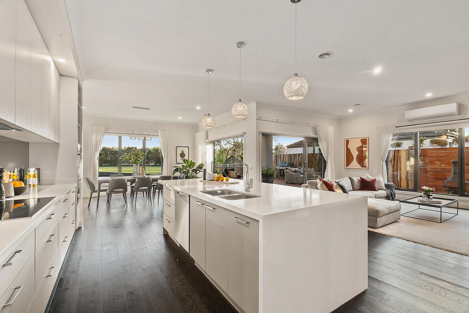 8 Glendene Avenue, Kew, VIC