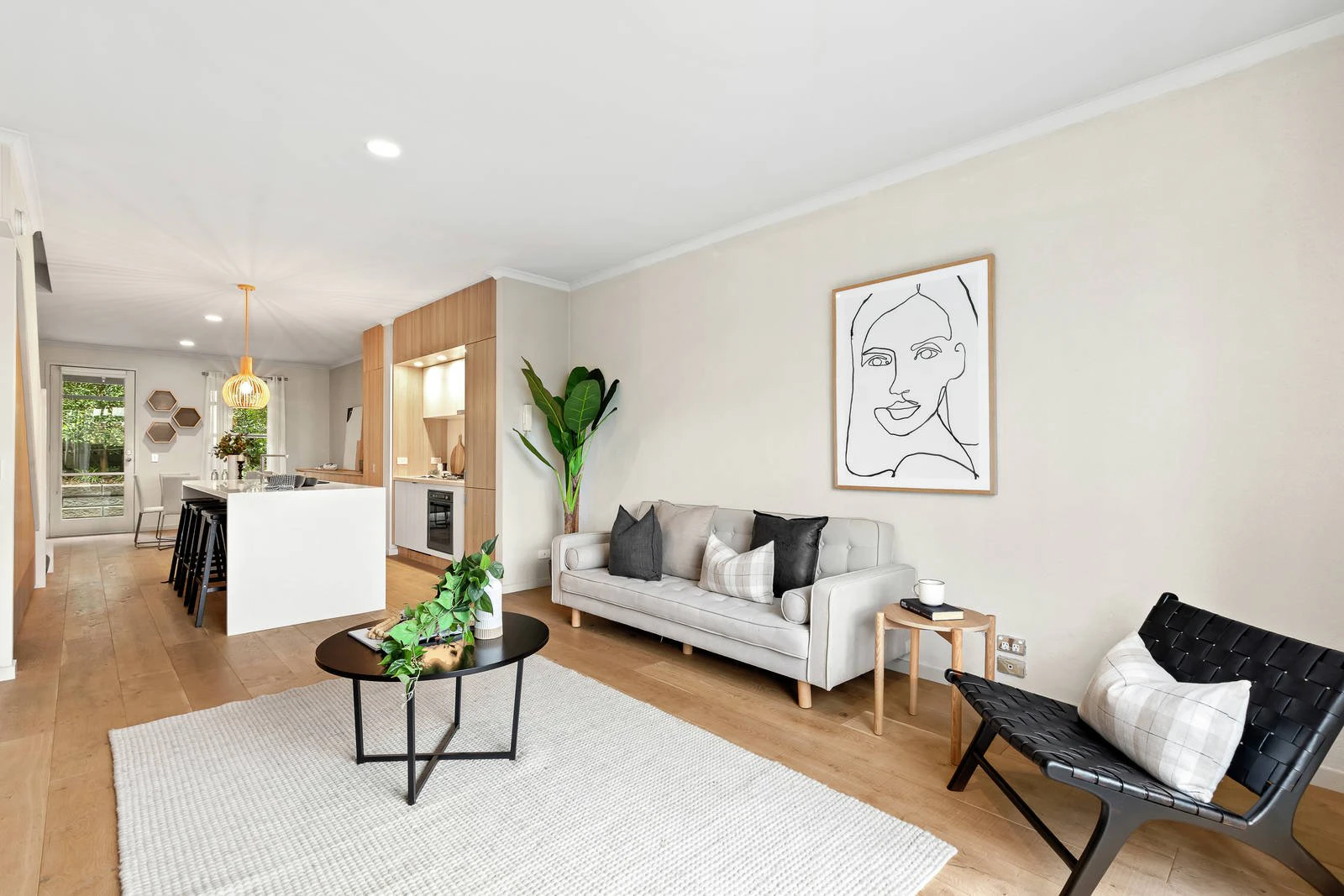 216 Wiltshire Drive, Kew, VIC