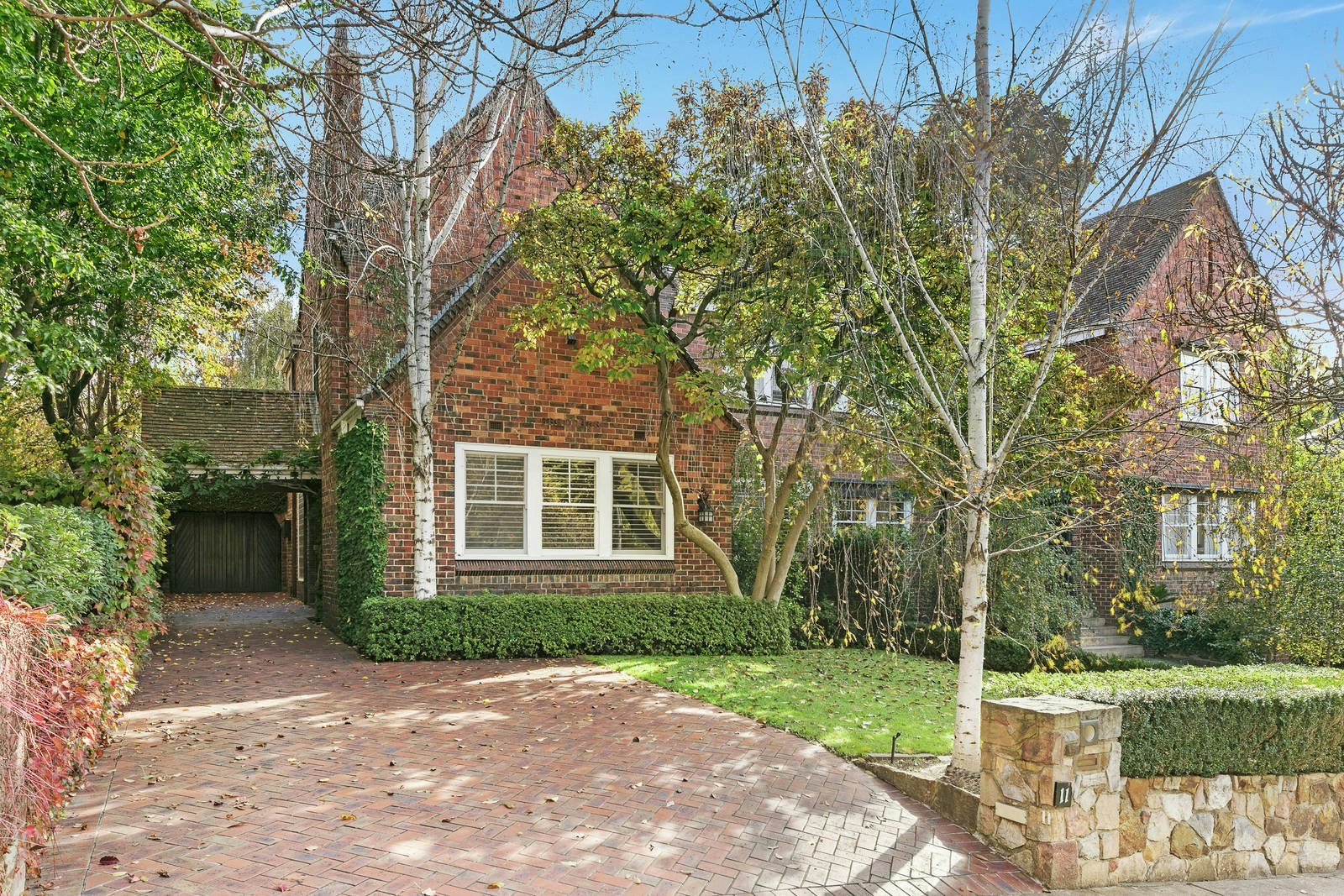 11 Evans Court, Toorak, VIC