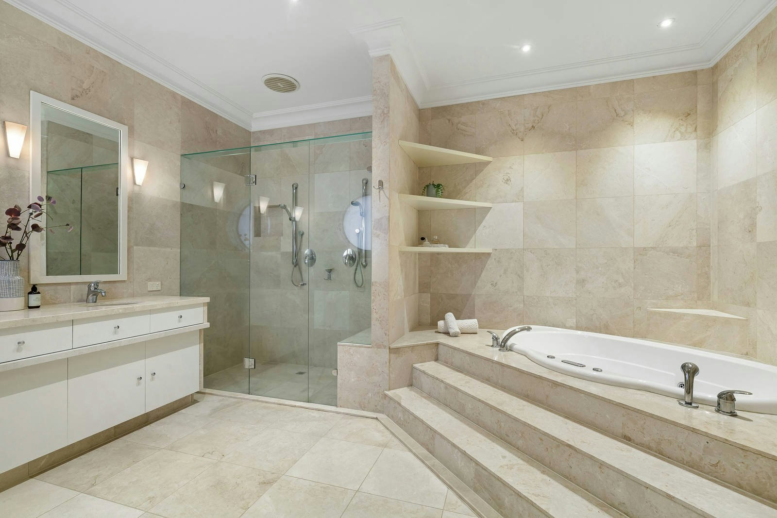 14 St Ninians Road, Brighton, VIC