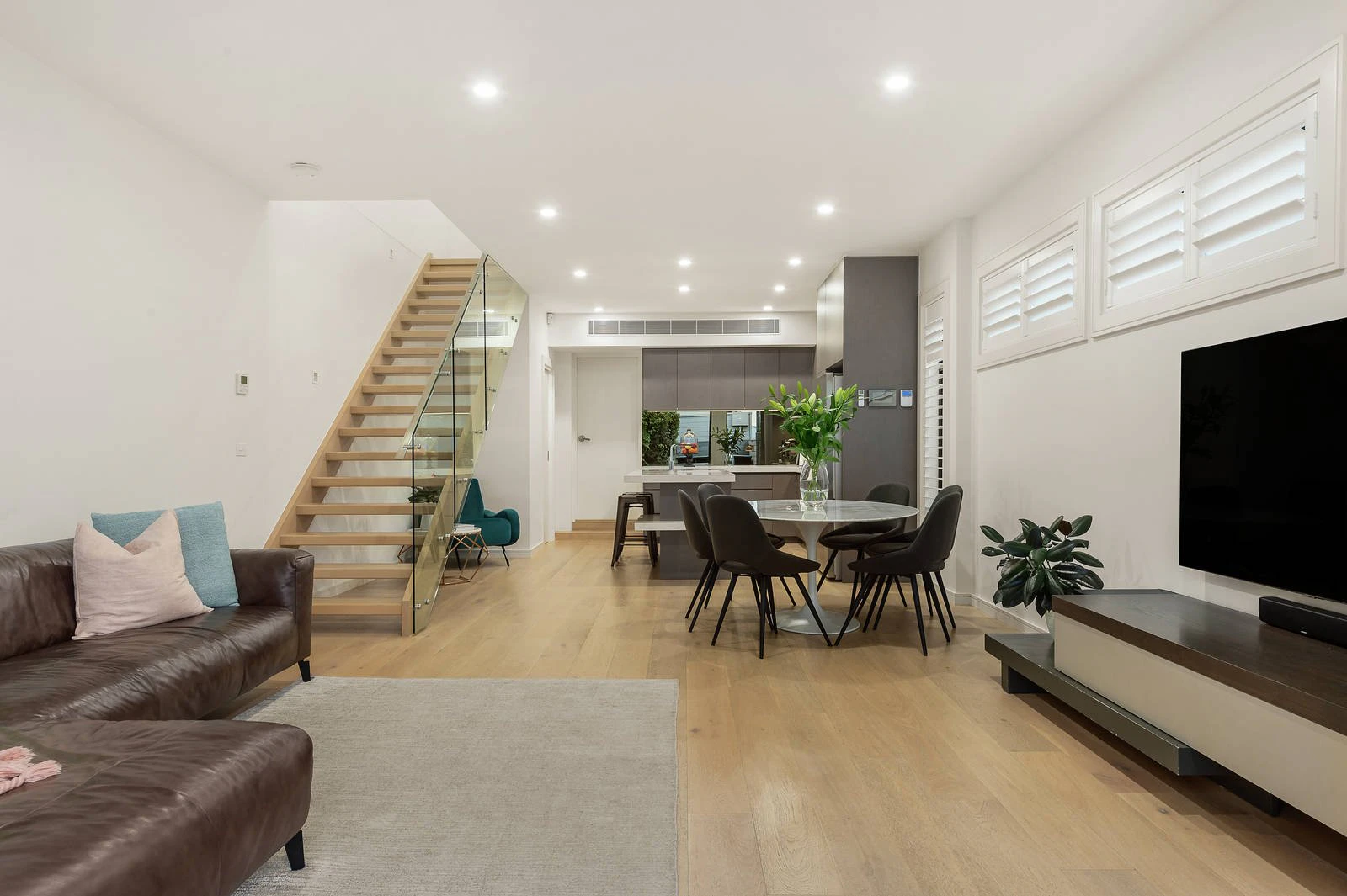 2/6a Ruabon Road, Toorak, VIC