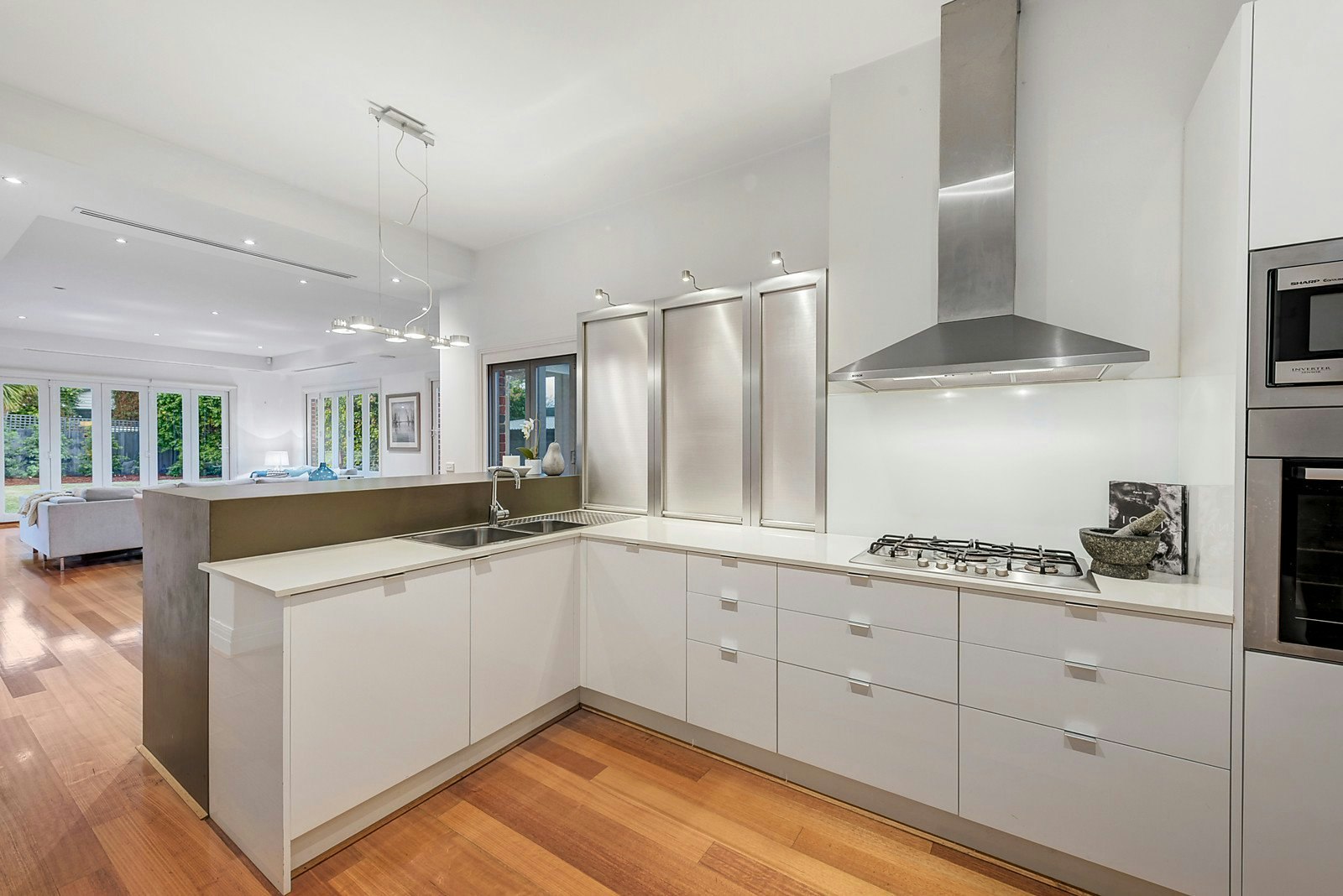 25 Mont Iris Avenue, Glen Iris, VIC