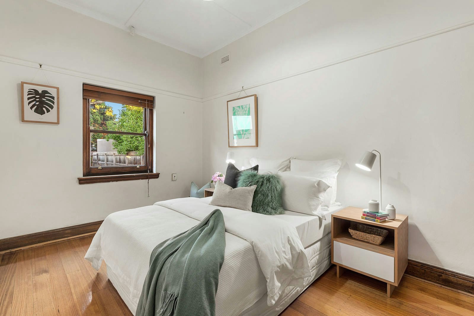 212 Waverley Road, Malvern East, VIC