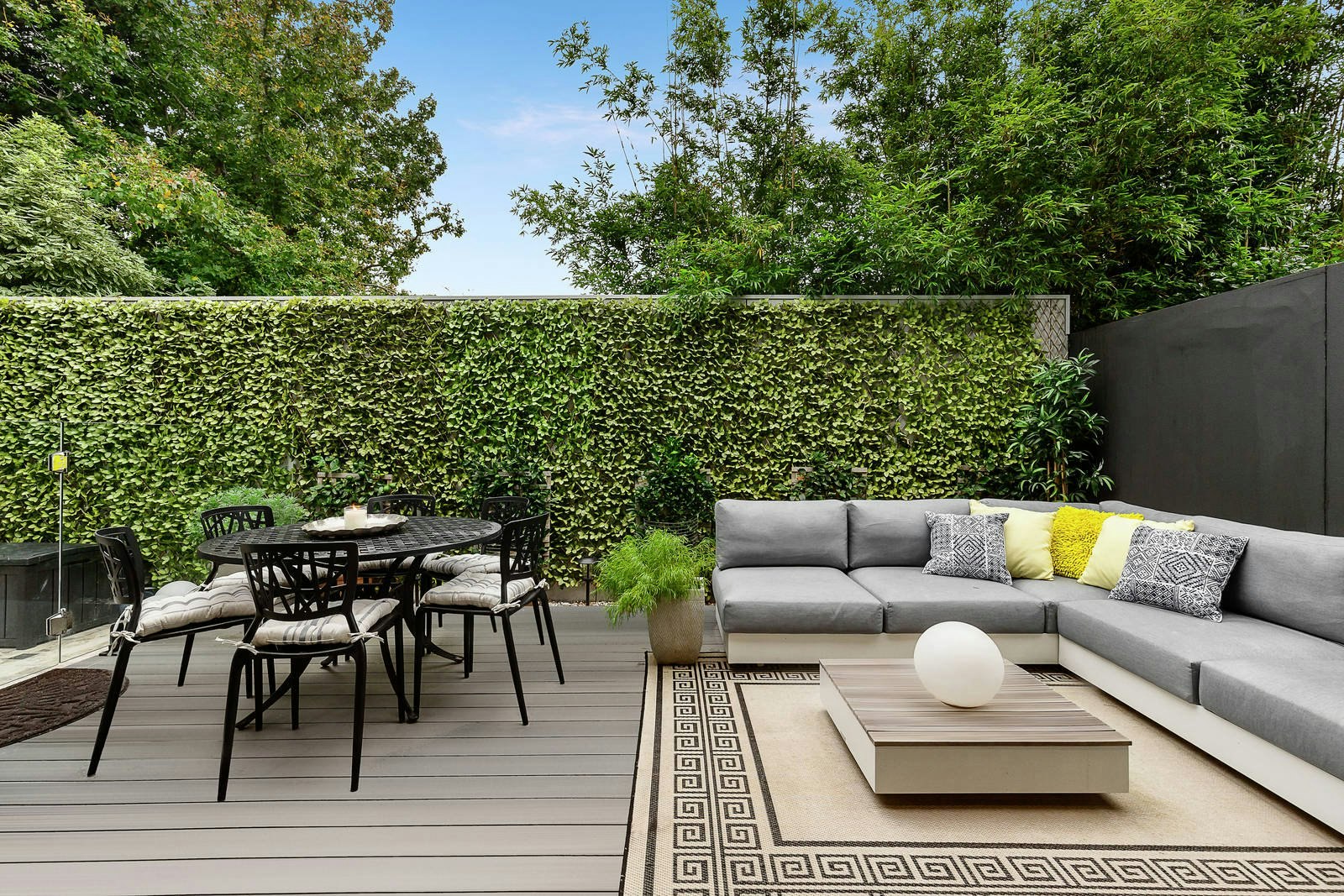 9 Churchill Court, Brighton East, VIC