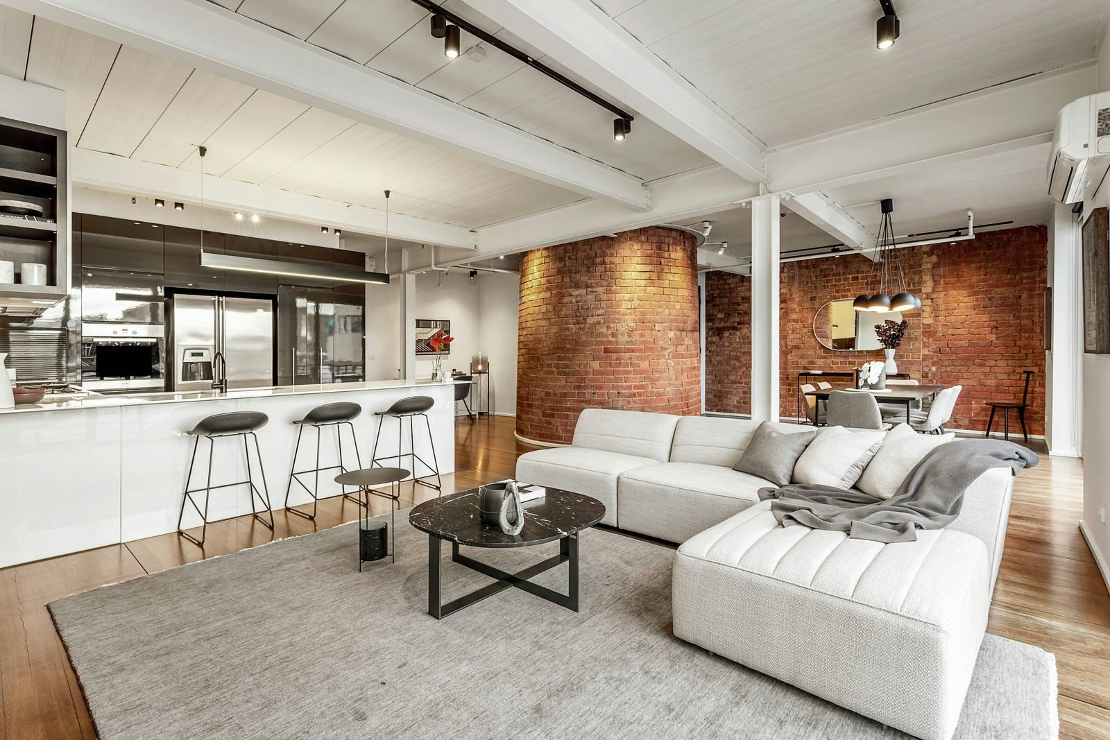 206/10 Hillingdon Place, Prahran, VIC