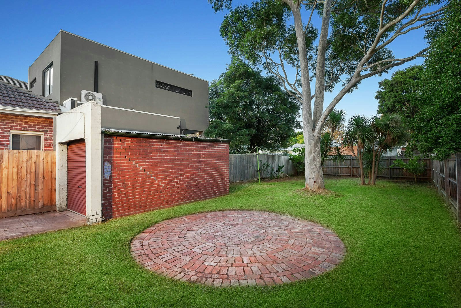212 Waverley Road, Malvern East, VIC