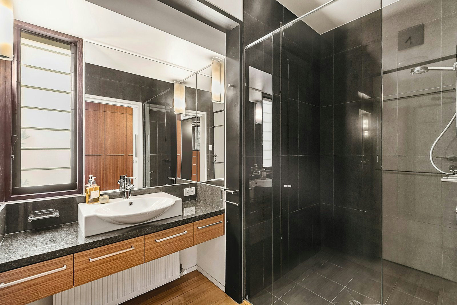 27 The Bend, Port Melbourne, VIC