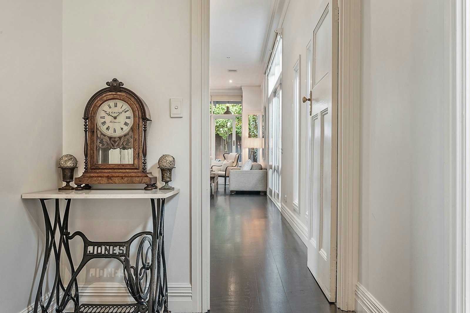 42 Ardrie Road, Malvern East, VIC