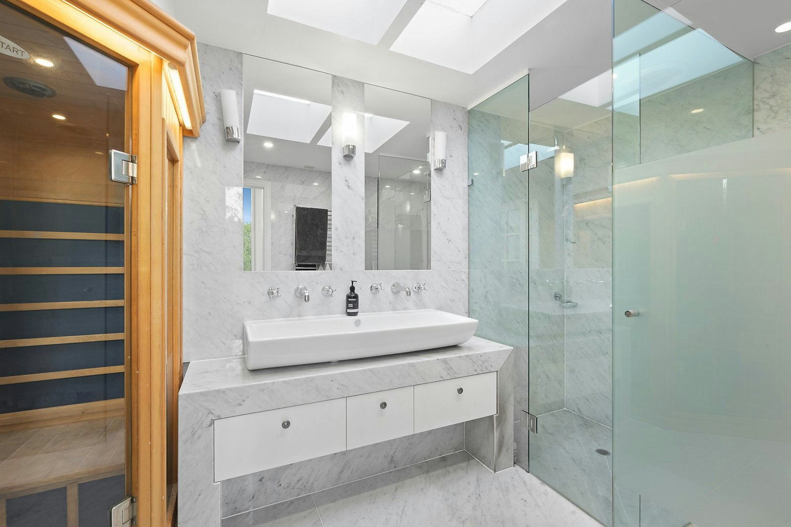 8 Park Street, St Kilda West, VIC