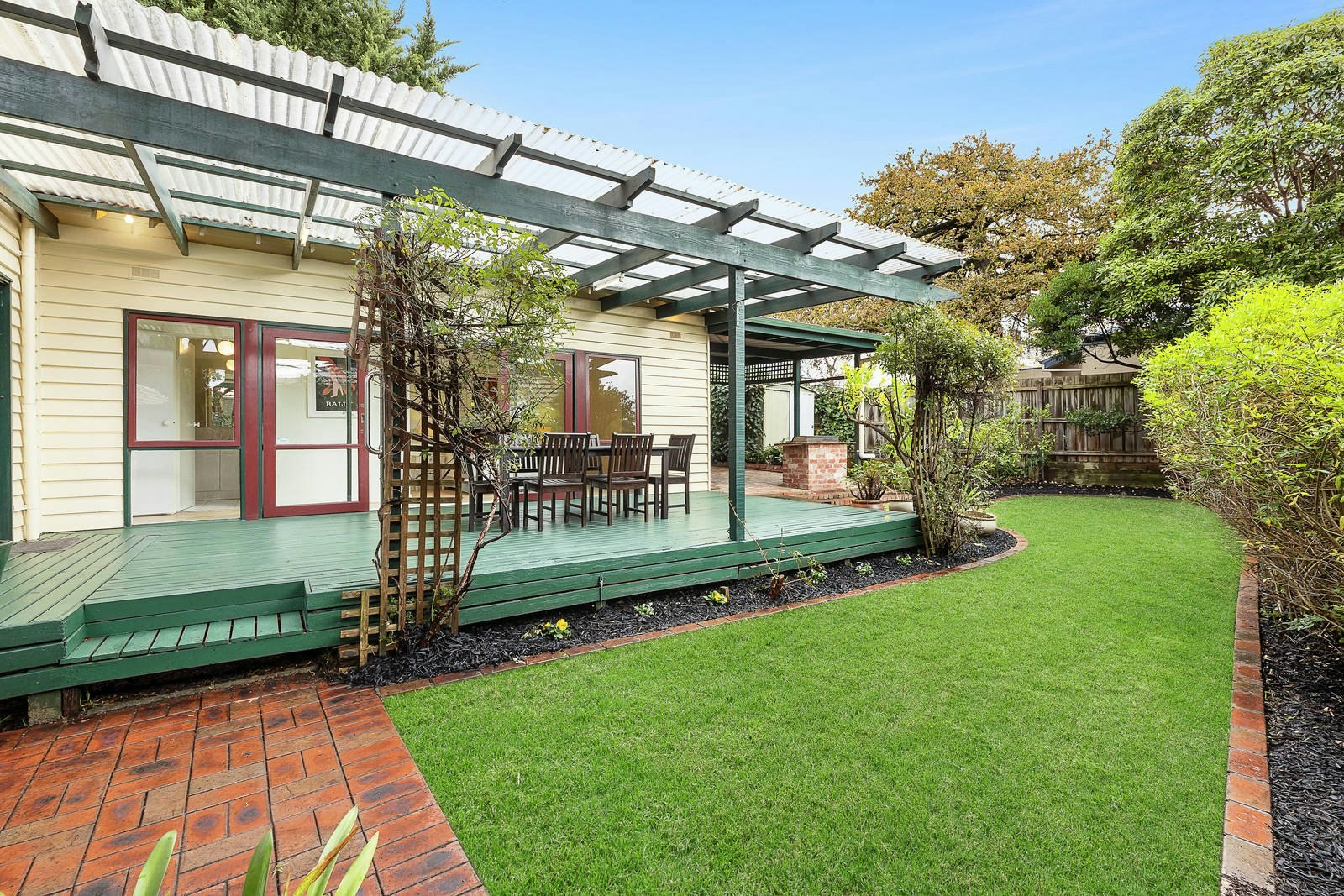 9 Alexandra Crescent, Surrey Hills, VIC