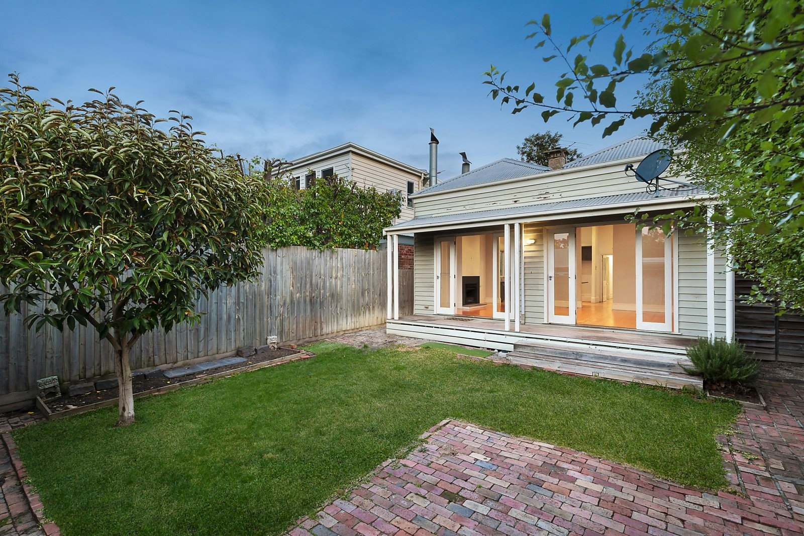 246 Bridport Street West, Albert Park, VIC