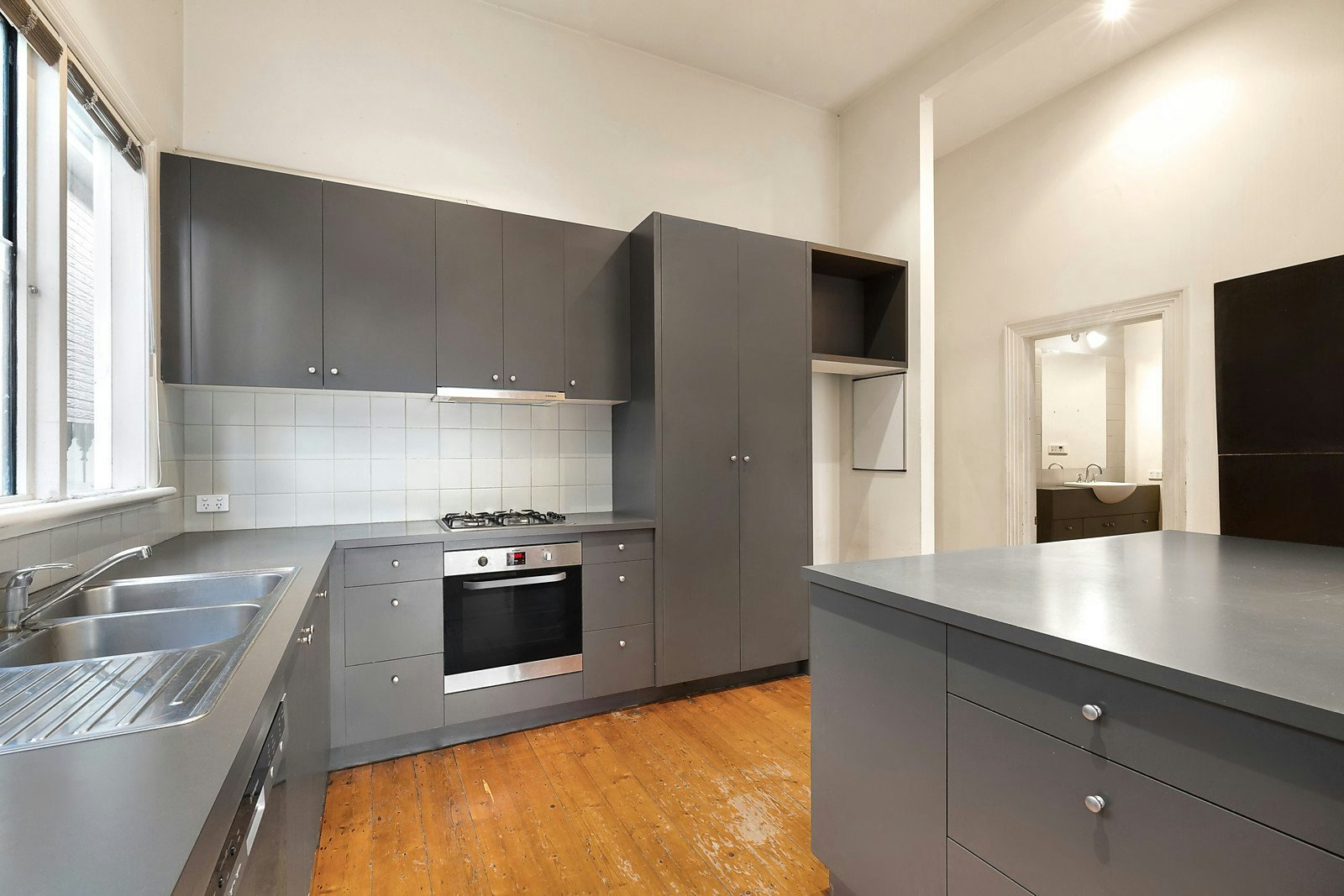 246 Bridport Street West, Albert Park, VIC