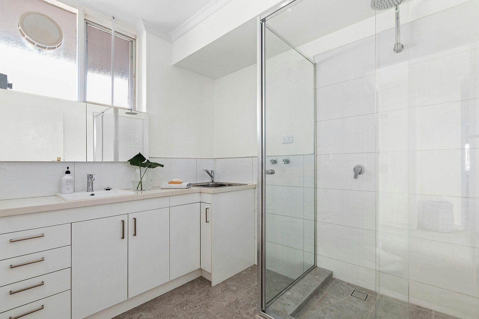 21/49 Grange Road, Toorak, VIC