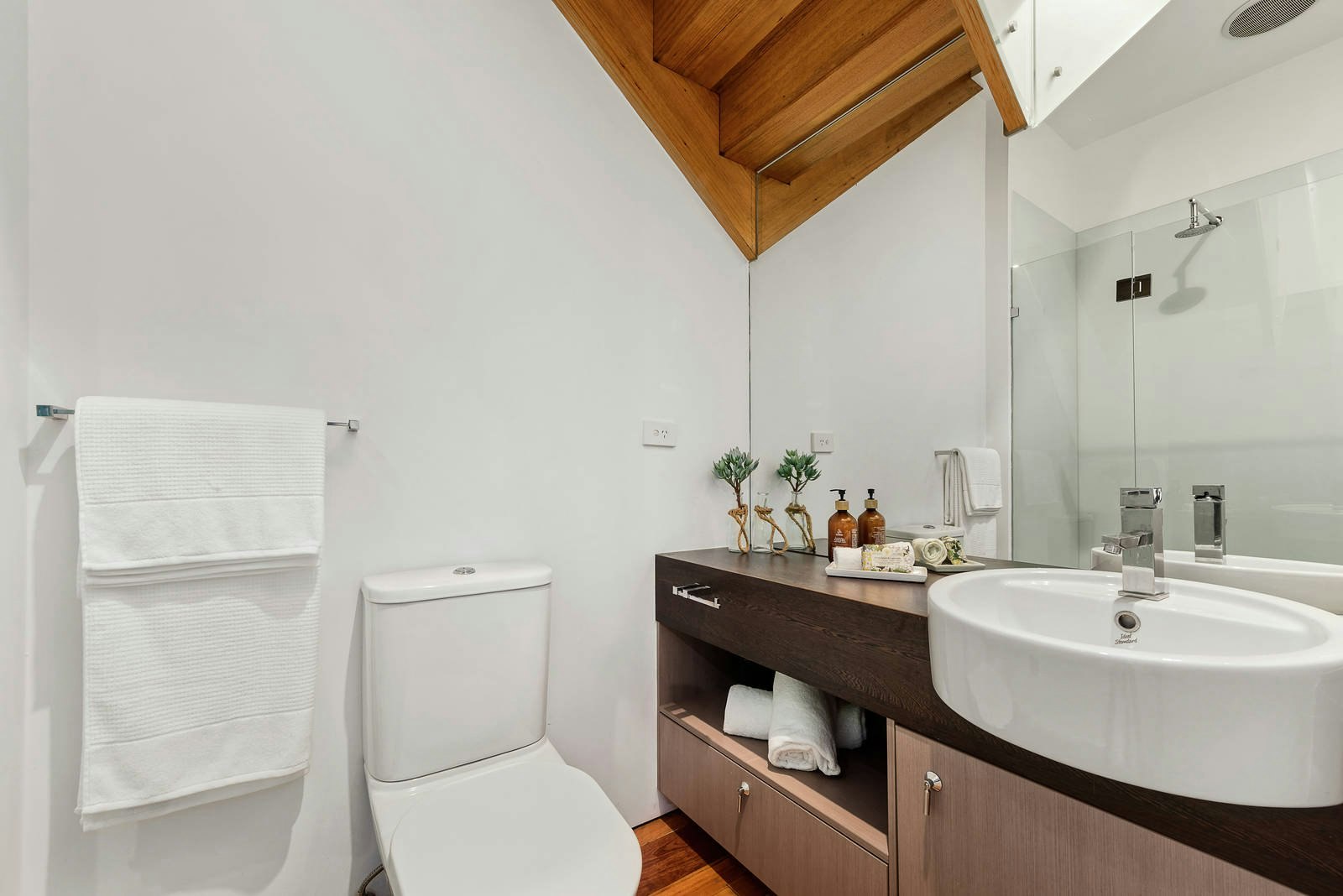 18 Sheedy Street, Richmond, VIC