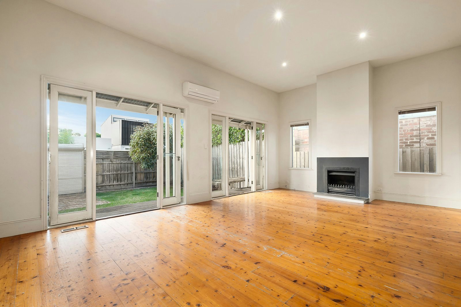 246 Bridport Street West, Albert Park, VIC