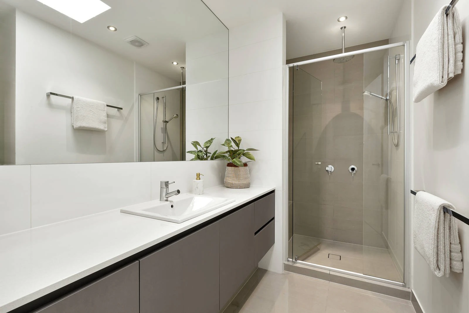 16A Arnold Road, Brighton East, VIC