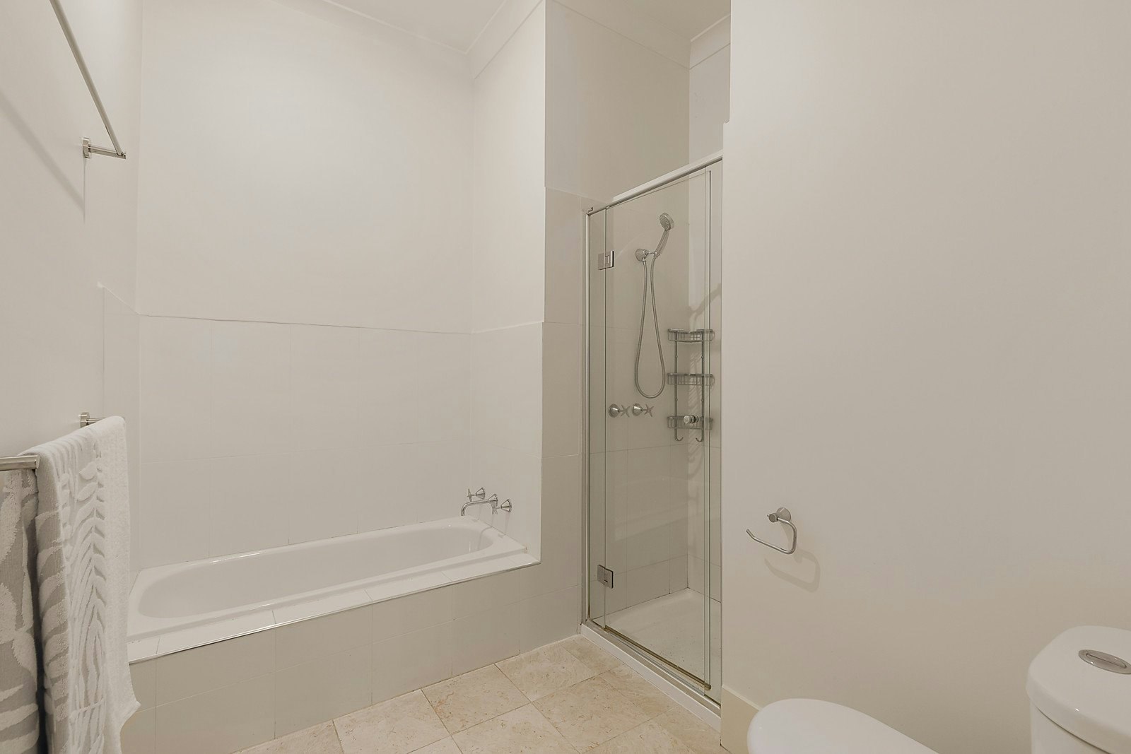 2/25 Sutherland Road, Armadale, VIC