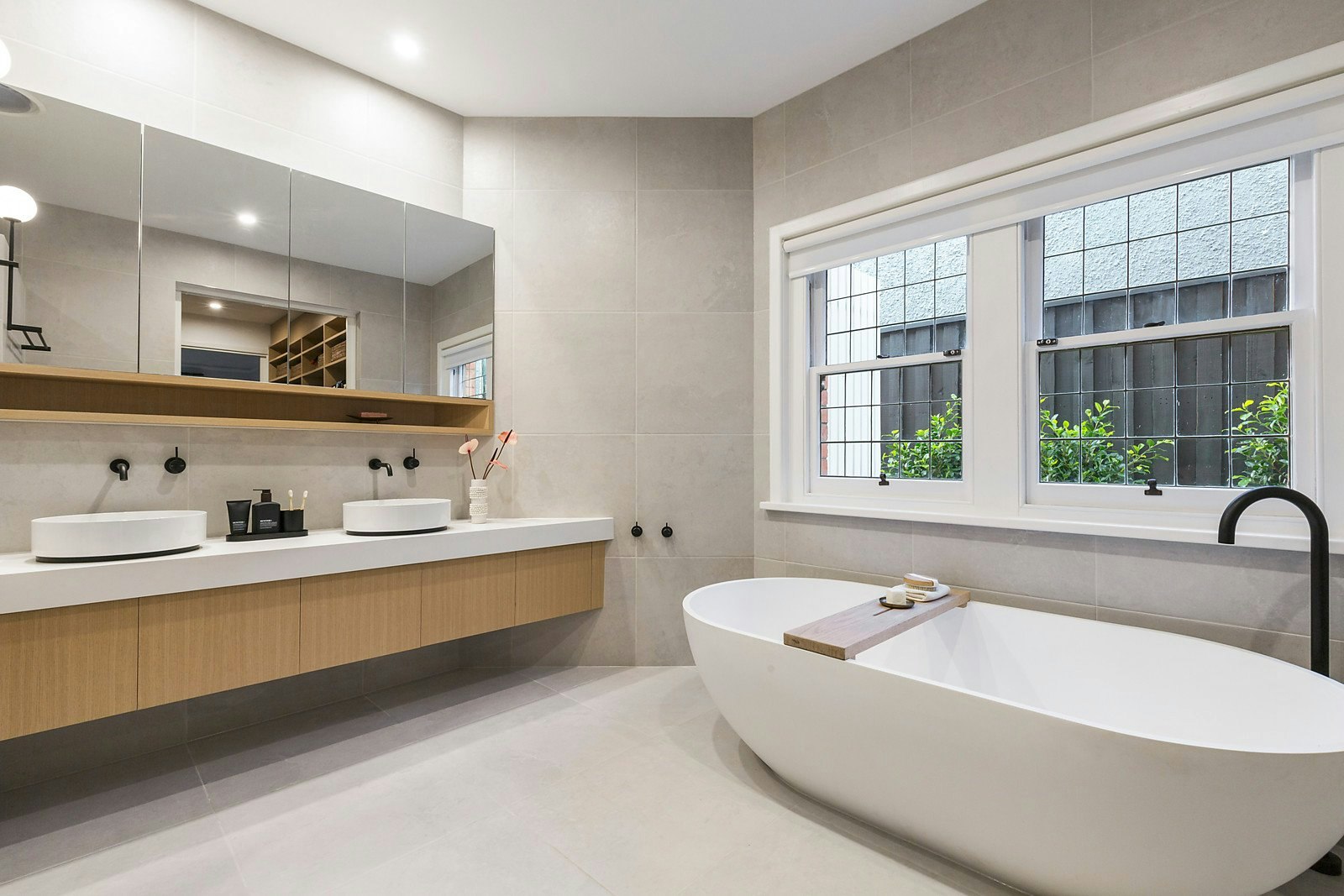 15 Glenbrook Avenue, Malvern East, VIC