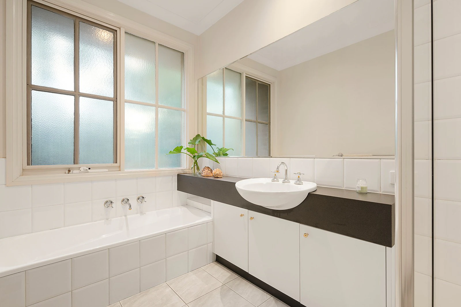 2/37 Donna Buang Street, Camberwell, VIC